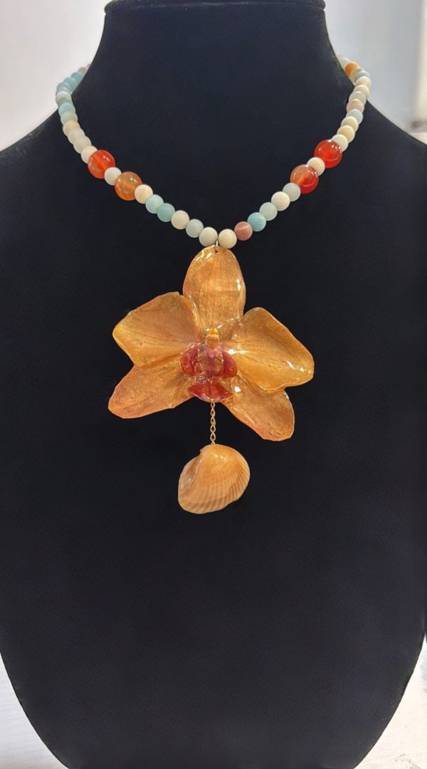 Sunset Tide Orchid Necklace – Handcrafted with Carnelian, Amazonite & Real Shell Accent